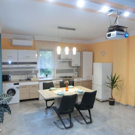 Pilis Apartman Piliscsaba Bagian luar foto