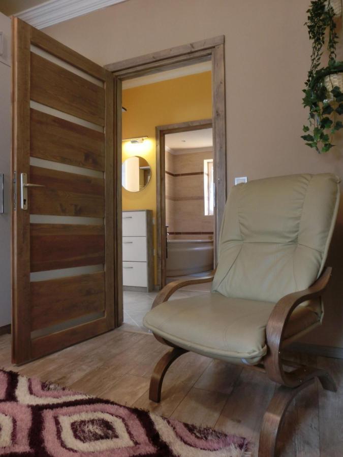 Pilis Apartman Piliscsaba Bagian luar foto