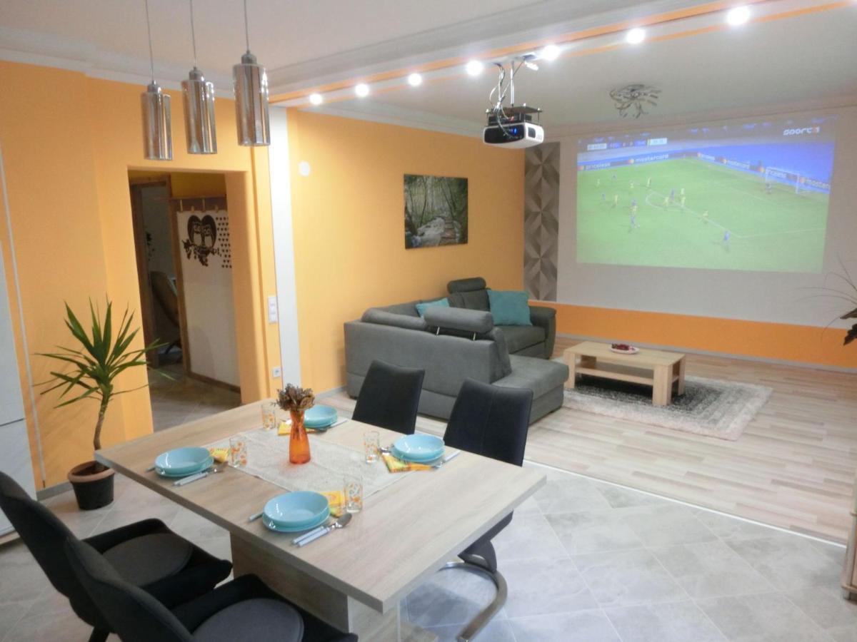 Pilis Apartman Piliscsaba Bagian luar foto