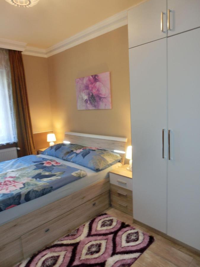 Pilis Apartman Piliscsaba Bagian luar foto